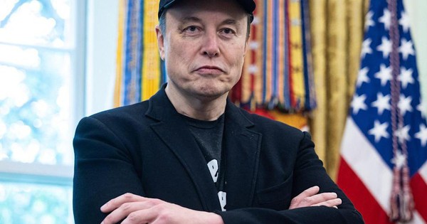 Elon Musk tiên đoán không tưởng về 4 năm tới, tuyên bố con người sẽ phí sức nếu cố làm điều này