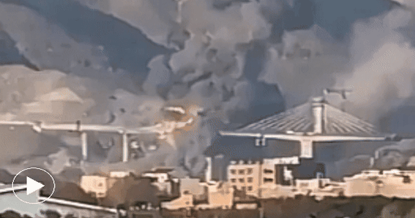 Ông Trump đăng video cầu lớn nhất Trung Đông ở Iran bị đánh sập, tuyên bố khiến Iran “quay về thời đồ đá”