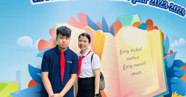 Con bị từ chối vào lớp 1 trước ngày khai giảng, mẹ chọn con đường khiến tất cả cảm phục