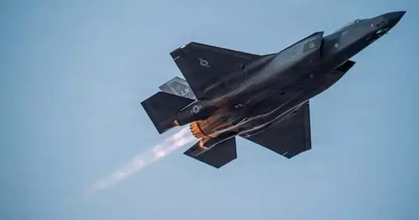 Mỹ mất tiêm kích tàng hình F-35 thứ hai ở Trung Đông