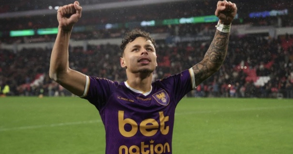 Vướng bê bối hộ chiếu, cầu thủ Hà Lan nhập tịch vẫn được thi đấu ở Indonesia