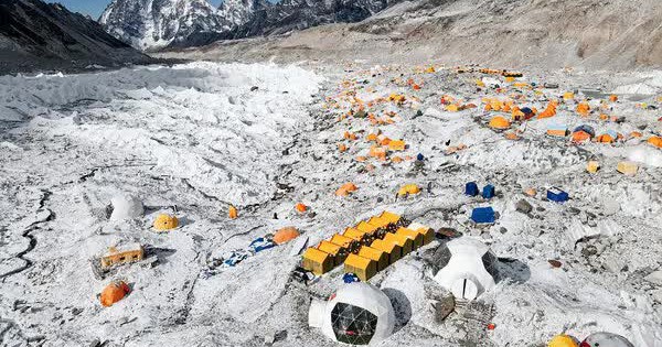 Vì sao những người thiệt mạng trên núi Everest sẽ phải nằm lại đó mãi mãi?