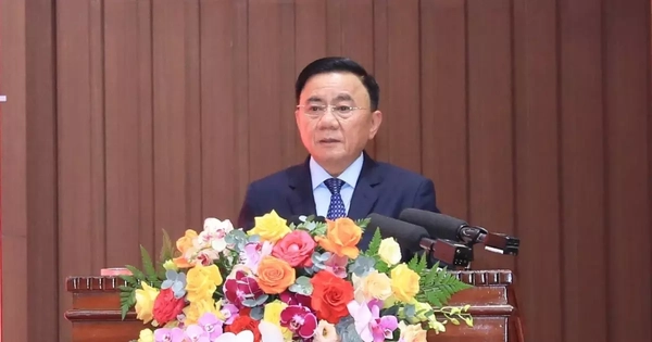 Bộ Chính trị ra kết luận 'nóng' về chống sụt lún, sạt lở, ngập mặn ở ĐBSCL