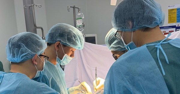 Bỏ qua dấu hiệu cảnh báo, người đàn ông 33 tuổi phải cắt bỏ tinh hoàn
