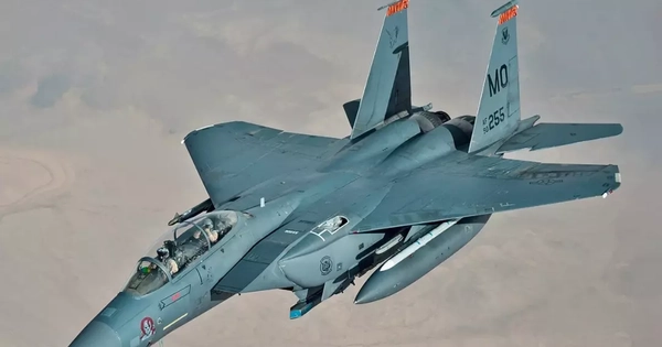 Truyền hình Iran đưa tin phi công Mỹ nhảy khỏi máy bay