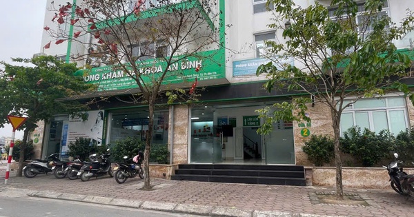 Khởi tố, cấm đi khỏi nơi cư trú với 5 giám đốc, bác sĩ, nhân viên