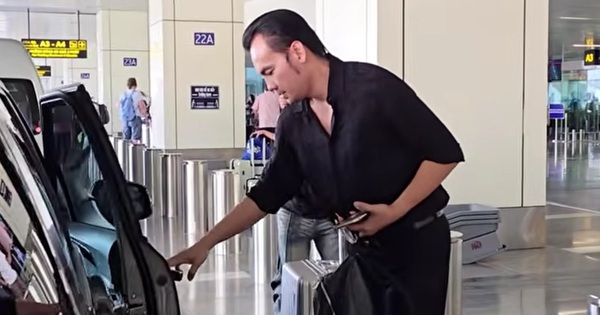 Nam NSƯT diễn ở Hải Dương xong vội bay về TP.HCM đến nhà Vũ Linh làm 1 việc giữa sóng gió dư luận