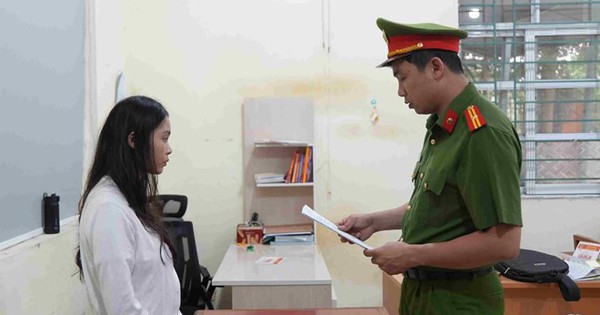 Bốn người phụ nữ livestream khiêu dâm thu hút 30.000 người xem