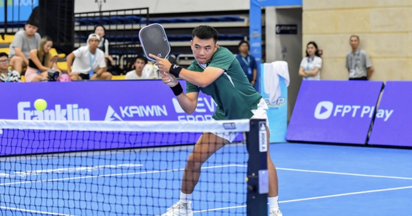 Vì sao Lý Hoàng Nam bị cảnh cáo kỹ thuật từ trọng tài?