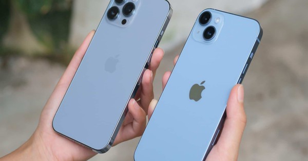 Hai mẫu iPhone giảm giá hơn 50%, rẻ chưa từng có