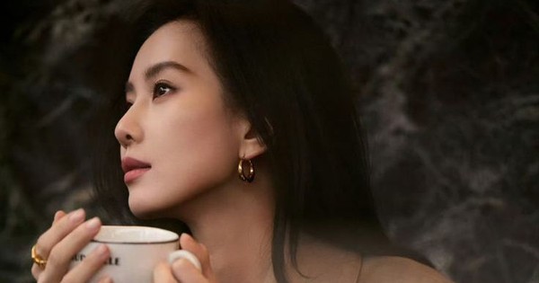 Không phải xinh đẹp trẻ trung, kiểu phụ nữ này như thỏi nam châm hút đàn ông không rời