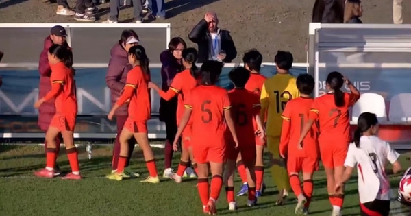 Tuyển Trung Quốc vỡ trận với “mưa bàn thua”, lỡ cơ hội vô địch giải quốc tế