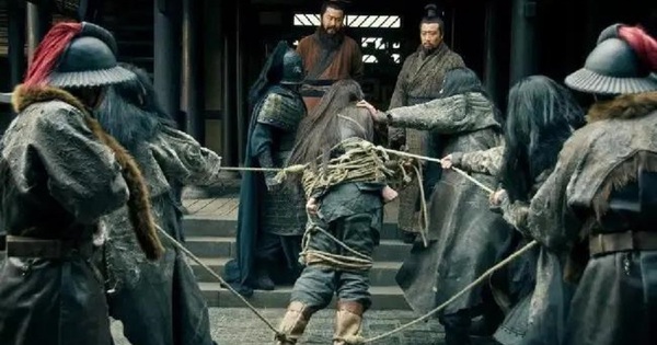 Một câu nói của Lưu Bị khiến Tào Tháo lấy mạng Lã Bố