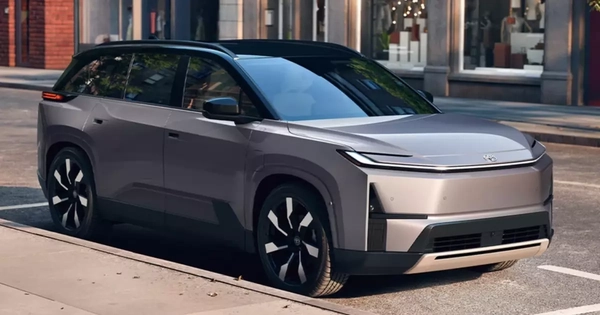 Toyota tăng tốc ra xe điện với SUV mới cạnh tranh Tesla