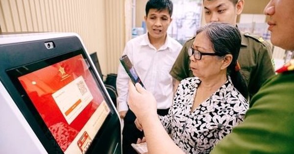 Từ tháng 4, nhiều khoản phí trên VNeID được giảm đến 50%: Người dân cần biết để tránh mất quyền lợi