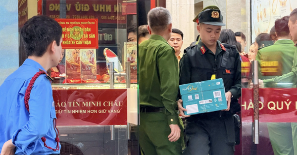 Cập nhật: Ông chủ Bảo Tín Minh Châu và con trai bị khởi tố