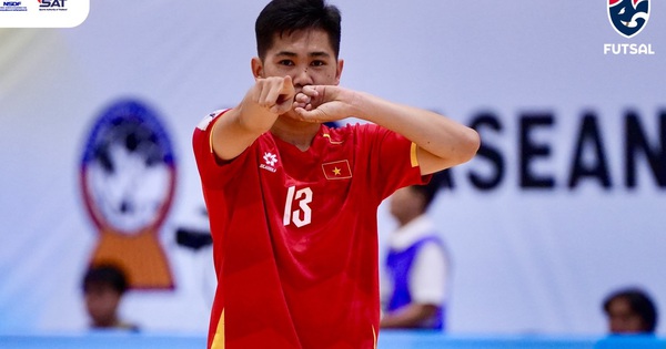 AFF Cup: Thắng 4-0 trước cường địch, tuyển Việt Nam 