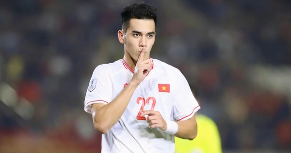 Tiến Linh thừa nhận phải nghe lời chê bai hàng ngày