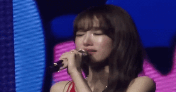 Giọt nước mắt của nữ ca sĩ cao 1m63 nhưng chỉ nặng 37kg, bác sĩ từng khuyên nên từ bỏ cơ hội sống