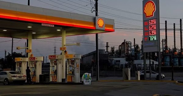 Giá dầu tồi tệ và sự im lặng