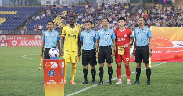 Thể Công - Viettel tiếp tục kiến nghị thuê trọng tài ngoại cho trận “chung kết sớm”