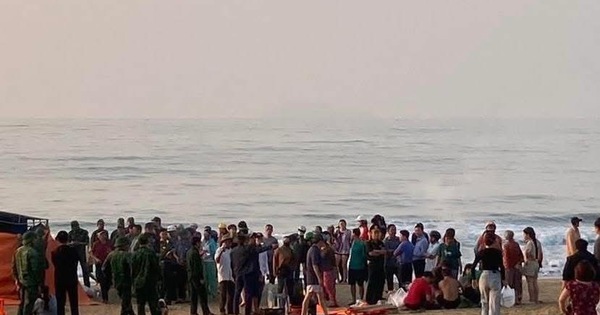 Tìm thấy thi thể nam sinh lớp 12 bị sóng cuốn mất tích ở biển Quy Nhơn