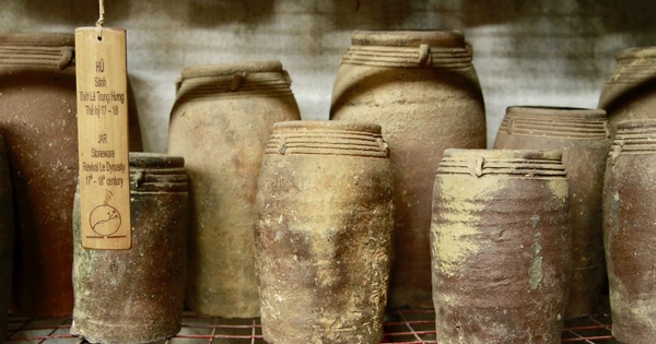 Lộ diện cổ vật gốm nghìn năm dưới đáy sông Hương