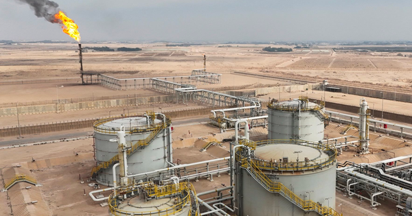 Láng giềng Iran báo tin vui cho thế giới về 3,4 triệu thùng dầu