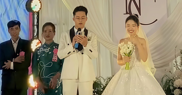 Chú rể Trung Quốc nói nhầm một câu khiến cả đám cưới cười nghiêng ngả