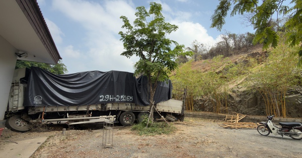 Xe tải lao xuống vực ở Tà Zôn: 3 người tử vong, tài xế bị thương nặng