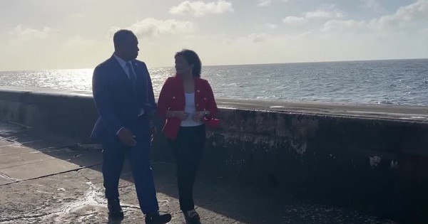 Hai nghị sĩ Mỹ tuyên bố cứng rắn sau chuyến thăm Havana: 'Cánh cửa' khác mở ra cho quan hệ với Cuba?