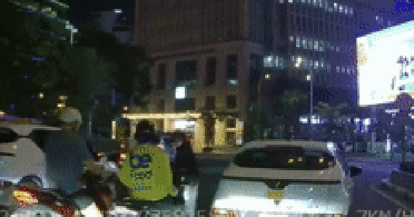 Clip người mặc áo xe ôm công nghệ bất ngờ tấn công nam thanh niên ở phường Sài Gòn