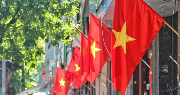 Chi tiết đề xuất việc hoán đổi ngày nghỉ dịp Giỗ Tổ Hùng Vương và 30/4 - 1/5: Nghỉ liền mạch 5 ngày hay “kịch trần” 9 ngày?