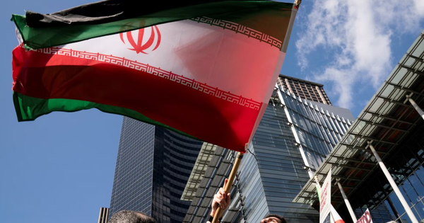 Iran báo tin cực vui cho toàn thế giới về eo biển Hormuz