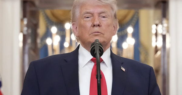 Ông Trump áp thuế 50% lên quốc gia cung cấp vũ khí cho Iran