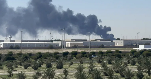 Iran phóng tên lửa vào loạt nước vùng Vịnh sau khi cơ sở lọc dầu bị tấn công