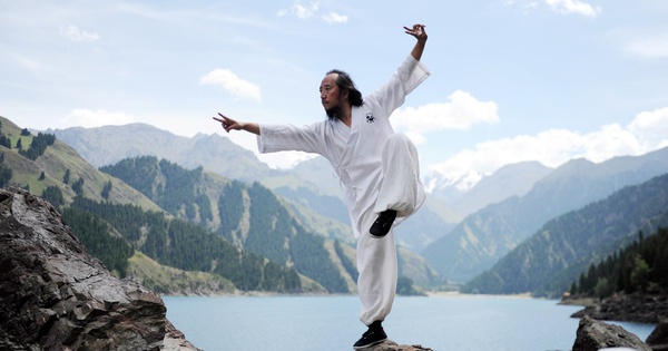 Cao thủ võ thuật Trung Quốc bỏ nghề bác sĩ, chia tay bạn gái để làm chưởng môn