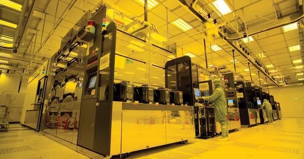 Thị trường sản xuất chất bán dẫn toàn cầu 2025 đạt mức kỷ lục 320 tỷ USD, TSMC tiếp tục thống lĩnh cuộc đua chip AI với mức tăng trưởng 36%