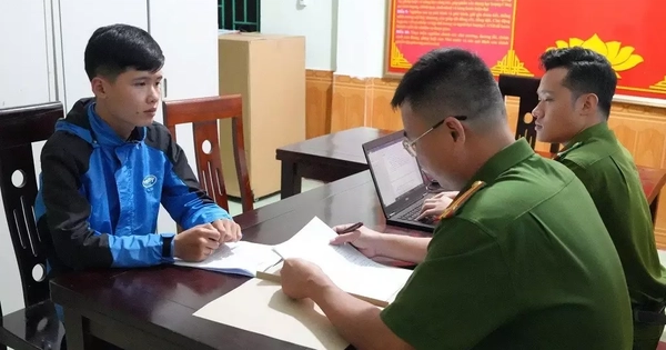 Dựng chuyện bị cướp vì trót lấy tiền của công ty đi đánh bạc
