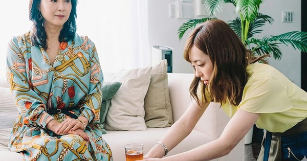 Chồng sắp cưới mắng xối xả bắt bỏ họp về nấu cơm đãi bố mẹ, đẩy cửa vào nhà tôi chết trân với thứ để lại trên bàn