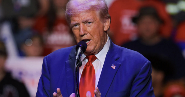 Tổng thống Trump doạ tấn công 'mọi mục tiêu' ở Iran trong 2 tuần