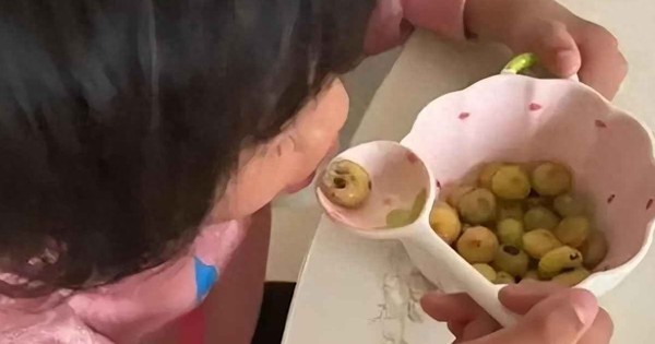 Bức ảnh này có gì mà khiến 1 bà mẹ bị chỉ trích 
