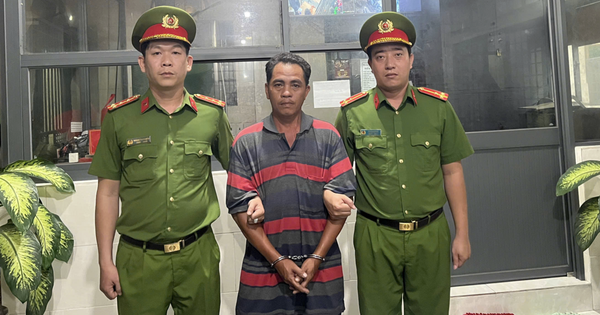 Giúp anh trai vi phạm nồng độ cồn bỏ chạy, người đàn ông đánh CSGT