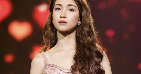 Hoà Minzy phát thông báo khẩn