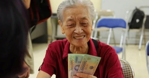 Bao nhiêu người Việt đang nhận lương hưu trên 20 triệu đồng một tháng?