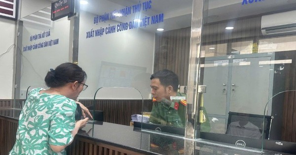Người dân bắt buộc phải thực hiện điều này trước khi nộp hồ sơ cấp lại hộ chiếu
