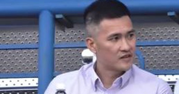 Công Vinh có động thái gây chú ý