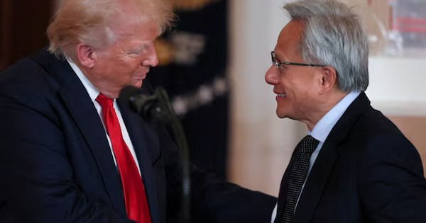 Ông Trump bất ngờ triệu tập 1 nhân vật đình đám đến Bắc Kinh vào phút chót: Người Trung Quốc dấy lên kỳ vọng
