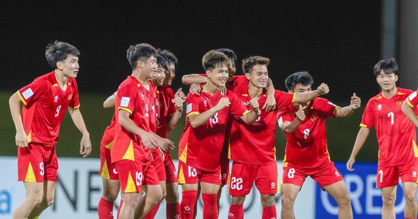 AFC ca ngợi U17 Việt Nam thi đấu 'ngoạn mục', CĐV Đông Nam Á tự hào