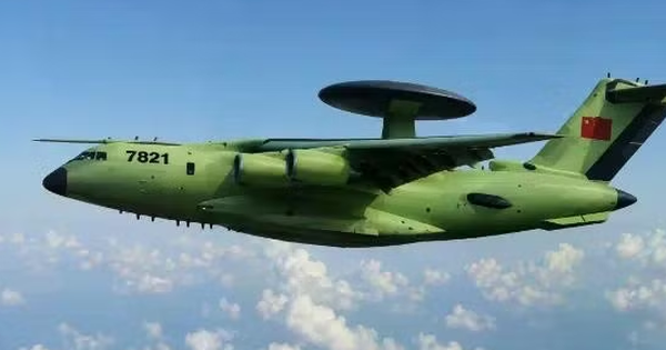 Trung Quốc cấp tốc đưa vào trang bị máy bay AWACS KJ-3000